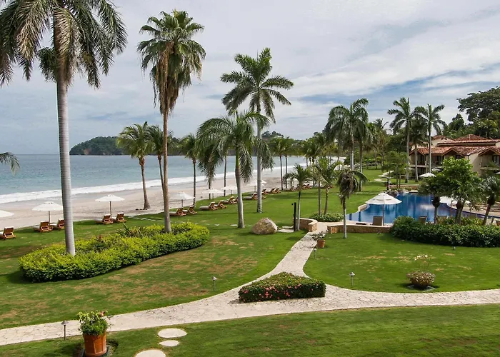 Villa Palms 3- Luxury Beachfront *