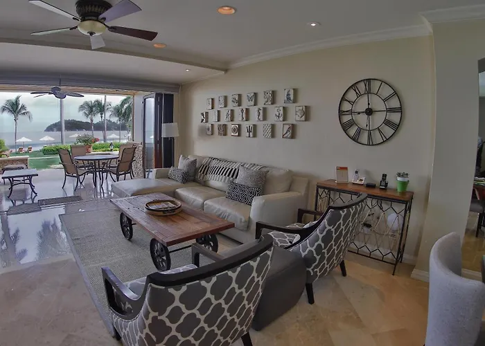 Palms 3- Luxury Beachfront Villa Playa Flamingo