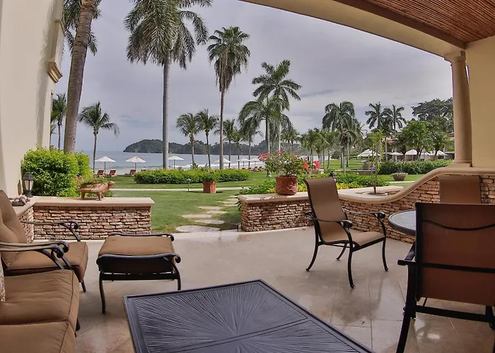 Palms 3- Luxury Beachfront Playa Flamingo